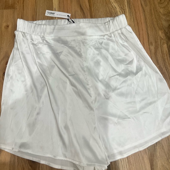 Kat the Label Celine Sleep Set in Ivory - Picture 7 of 8